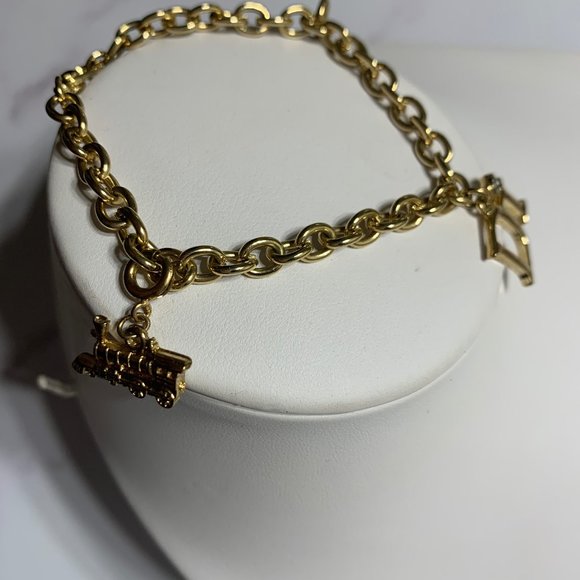 Diamonds International Gold 4 Charm Bracelet Alaska Edition! - Picture 8 of 9